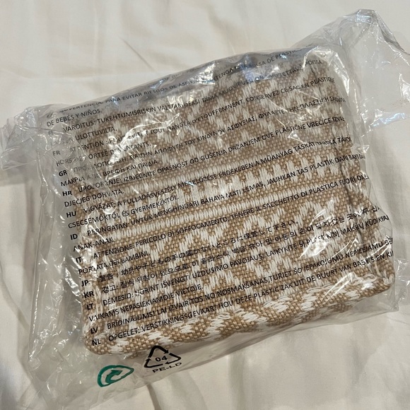 Brand New H&M mini book tote with strap - Picture 6 of 7